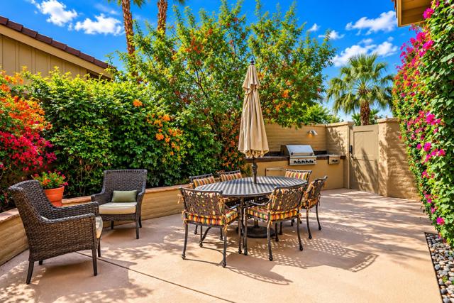 139 Blue River Drive, Palm Desert, CA 92211