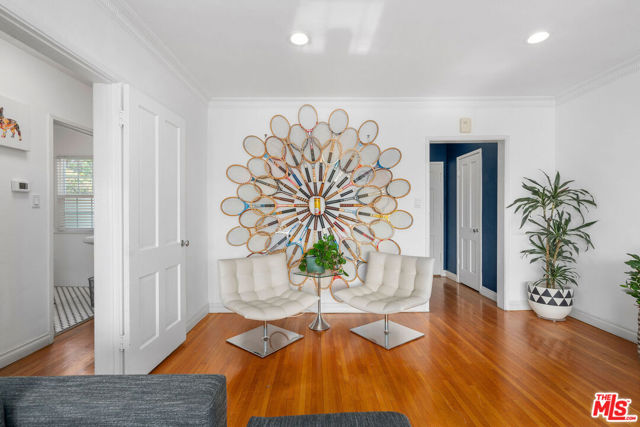 9645 W Olympic Boulevard, Beverly Hills CA: https://media.crmls.org/mediaz/cf7439f9-750e-4d18-842c-db44d3789c9b.jpg