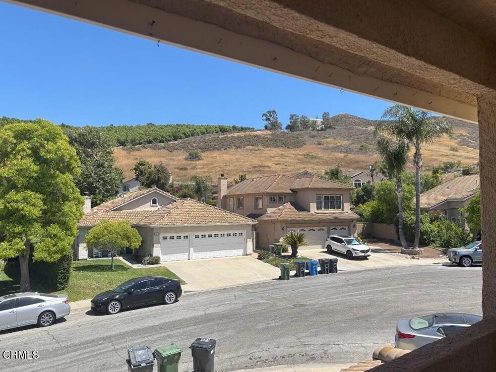 https://media.crmls.org/mediaz/cf749a50-4b89-4ba7-8424-d679d0d786a3.jpg?preset=X-Large