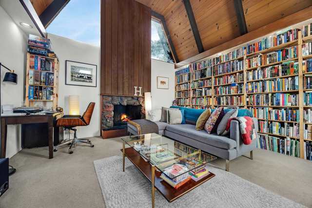 Details for 5982 Ascot Dr, Oakland, CA 94611