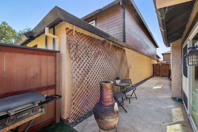 9607 Kumquat Dr, Lakeside CA: https://media.crmls.org/mediaz/cf75317d-ae44-414e-b9f7-ad65b9cf39af.jpg