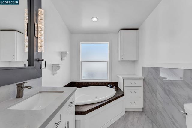189 Suez Dr, Pacheco CA: https://media.crmls.org/mediaz/cf7588ea-8d2d-4828-8037-1a30eb9680ac.jpg