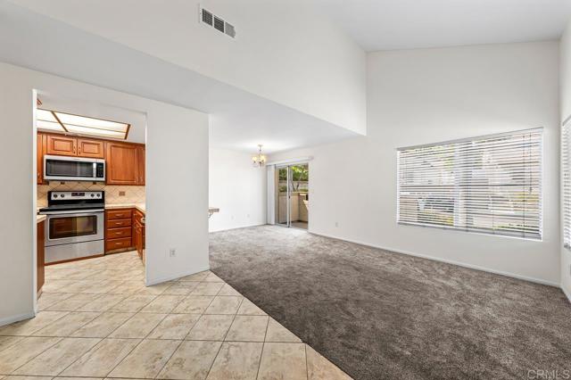 Detail Gallery Image 4 of 23 For 5430 Baltimore Dr #16,  La Mesa,  CA 91942 - 3 Beds | 2/1 Baths