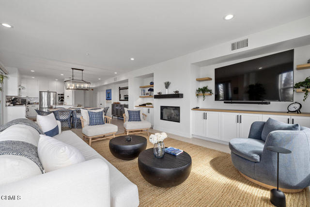 Detail Gallery Image 12 of 33 For 1437 Windshore Way, Oxnard,  CA 93035 - 3 Beds | 2 Baths