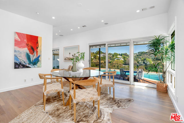 968 Kenfield Avenue, Los Angeles CA: https://media.crmls.org/mediaz/cf77c67d-dcfc-49b3-aa54-68fdf57f4b81.jpg
