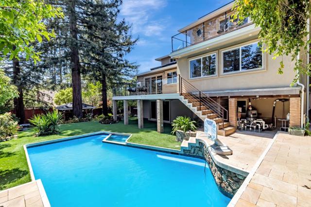 3119 Oak Knoll Drive, Redwood City CA: https://media.crmls.org/mediaz/cf77cf3d-6716-4f92-a85d-2e613ed40e94.jpg