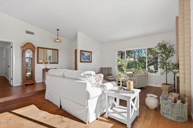 Detail Gallery Image 13 of 65 For 501 High Point Dr, Ventura,  CA 93003 - 4 Beds | 2/1 Baths