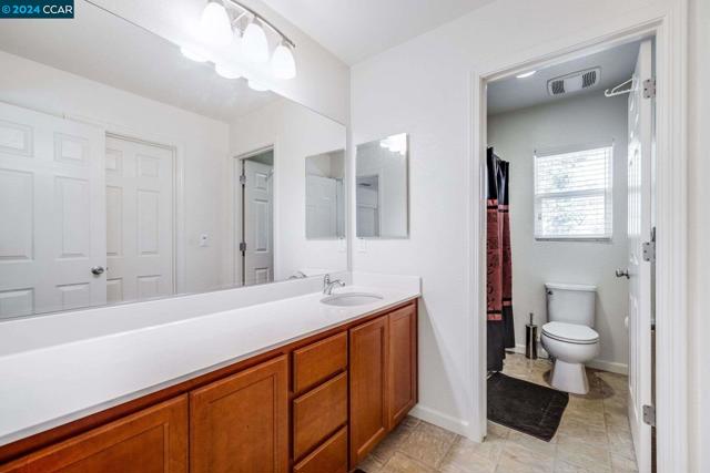 Image 22 of 33 For 1113 Strawberry Ln