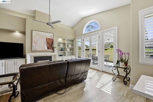 Image 7 of 53 For 7880 La Quinta Ct