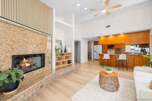 3560 Donna Dr, Carlsbad CA: https://media.crmls.org/mediaz/cf7d6c79-46c3-4097-a339-d94cb4a75f88.jpg