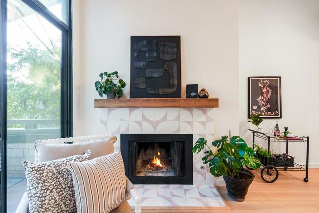 318 Soquel Avenue, Santa Cruz CA: https://media.crmls.org/mediaz/cf7d831b-de0b-4591-a4be-e38e14fc5f29.jpg