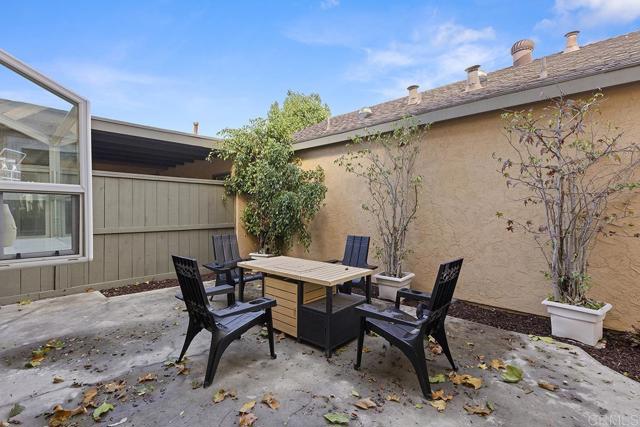 Detail Gallery Image 15 of 48 For 10573 Caminito Flores, San Diego,  CA 92126 - 3 Beds | 2 Baths