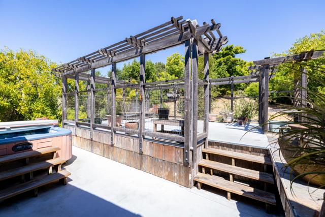 994 Laurel Grove Drive, Soquel CA: https://media.crmls.org/mediaz/cf7ec330-6215-4823-a58e-67d19f7c993b.jpg