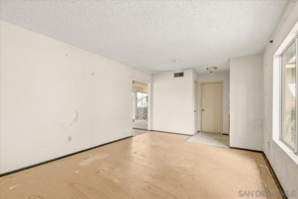 8824 Harlington Drive - photo 15