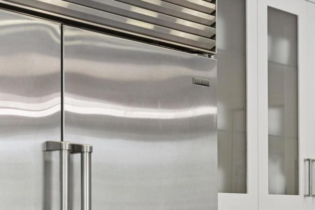 900 Highlands Circle, Los Altos CA: https://media.crmls.org/mediaz/cf8083ff-7419-4024-a471-722ca67485db.jpg