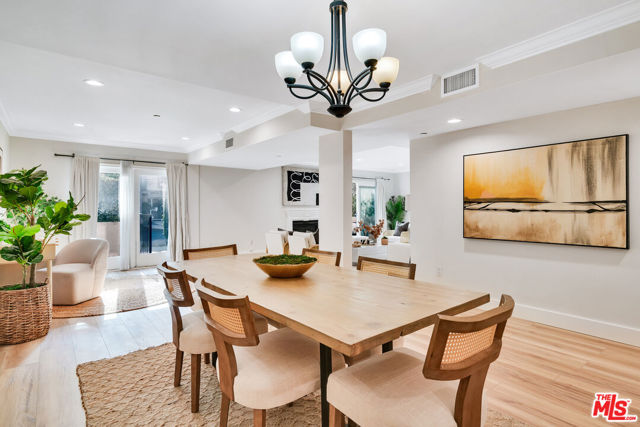 118 S Clark Drive, West Hollywood CA: https://media.crmls.org/mediaz/cf81f1df-5003-4d9b-81f5-e5dfd8d0d850.jpg
