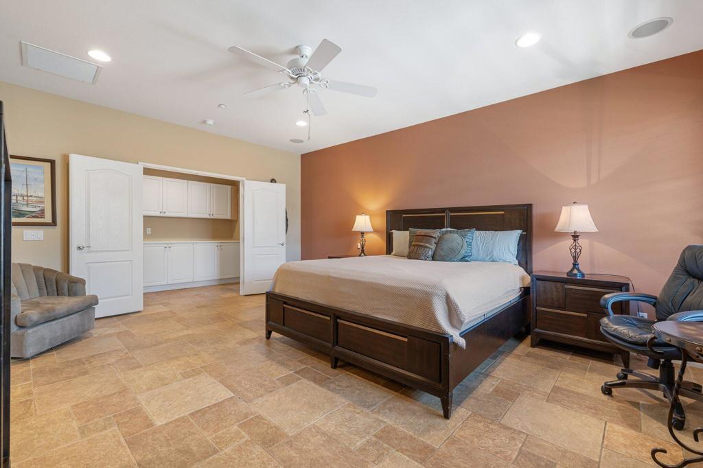 MLS #219138332DA image #17