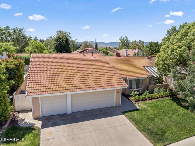 3116 Melody Lane, Simi Valley CA: https://media.crmls.org/mediaz/cf82f074-1808-4ae7-8d1e-31aba6998ded.jpg
