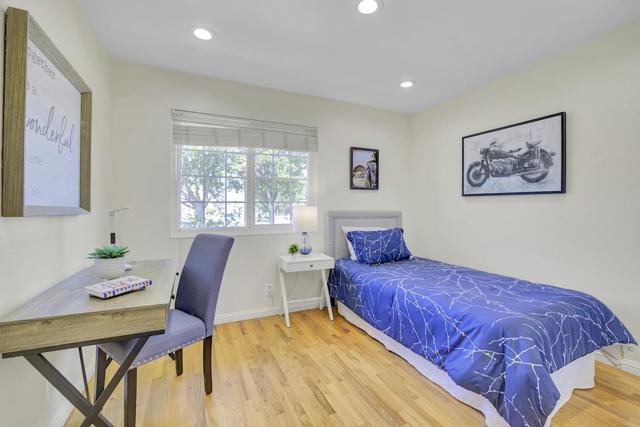 34863 Warwick Court, Fremont CA: https://media.crmls.org/mediaz/cf82f5f2-f132-4874-b6f7-05870fa62fb2.jpg