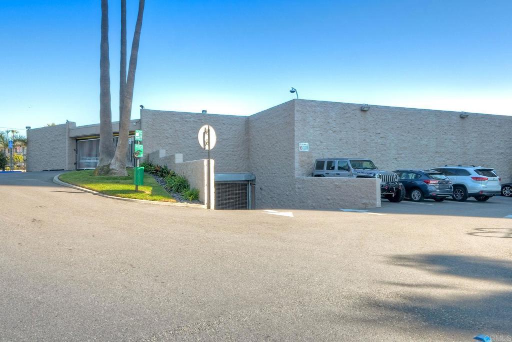 1200 N Harbor - photo 7