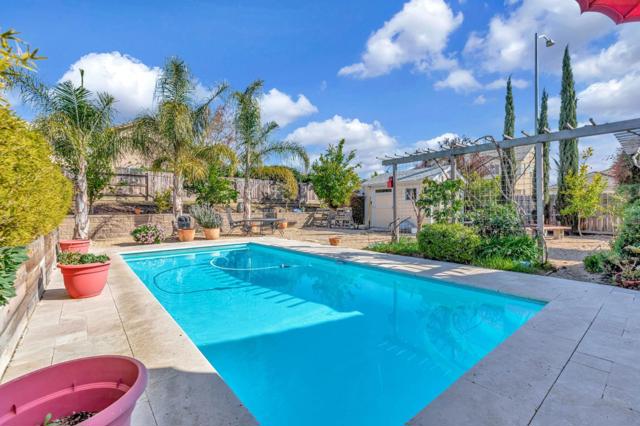 1667 Santana Ranch Drive, Hollister CA: https://media.crmls.org/mediaz/cf84290e-eec5-4c01-8622-d0b36fbeedf0.jpg