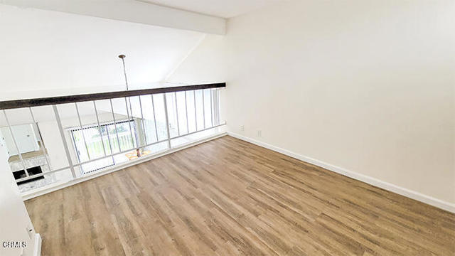 2977 Harbor Boulevard, Oxnard CA: https://media.crmls.org/mediaz/cf84ec6f-7515-4cf8-a6e5-523fd422a59e.jpg