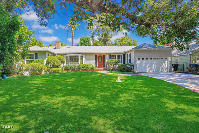 Detail Gallery Image 1 of 1 For 1451 Descanso Dr, La Canada Flintridge,  CA 91011 - 3 Beds | 3 Baths