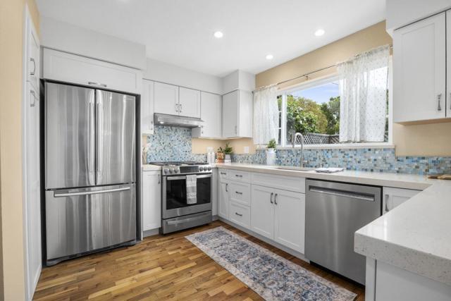 5334 Soquel Drive, Soquel CA: https://media.crmls.org/mediaz/cf8503d7-ffe4-43e7-8800-db08ade2083e.jpg