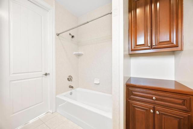 2342 Hoya Lane, Gilroy CA: https://media.crmls.org/mediaz/cf86e861-a393-4608-91d6-386914fcfd39.jpg