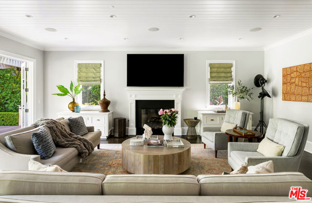 Drew Fenton | 456 N Bowling Green Way Los Angeles CA | MLS: 7251586