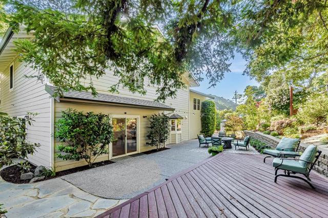 2940 San Juan Boulevard, Belmont CA: https://media.crmls.org/mediaz/cf88999e-c766-443e-8212-8fa193182bf9.jpg