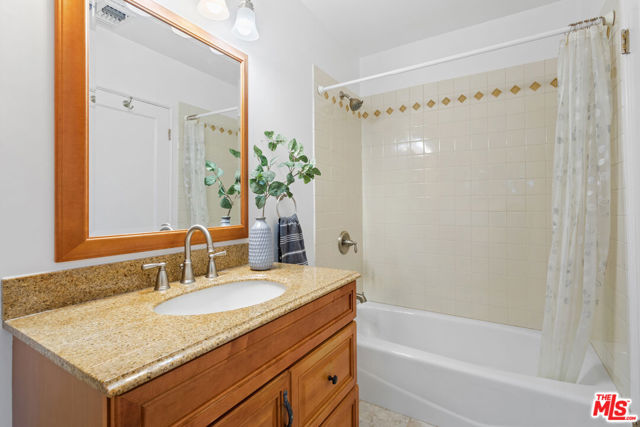 5112 Village photo 19
