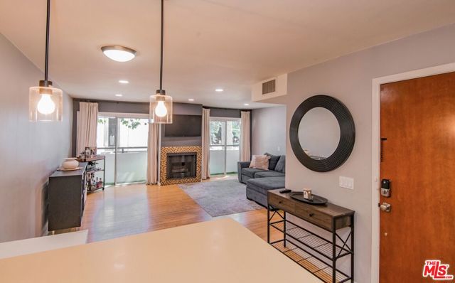 4702 Fulton Avenue, 107 photo 6