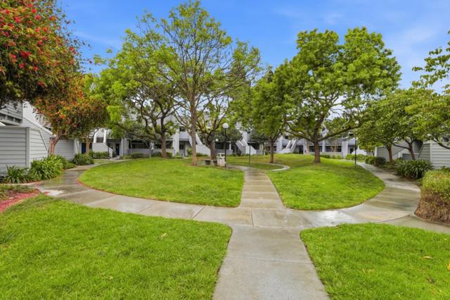 414 Shadowgraph Drive, San Jose CA: https://media.crmls.org/mediaz/cf8a5374-8457-476e-8e98-c18d36109046.jpg