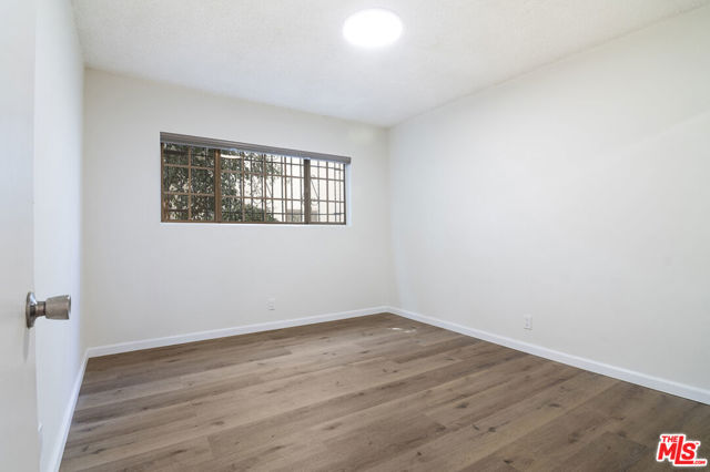 1937 S Bedford Street, Los Angeles CA: https://media.crmls.org/mediaz/cf8a6333-0470-4bd8-a819-03377f69b044.jpg