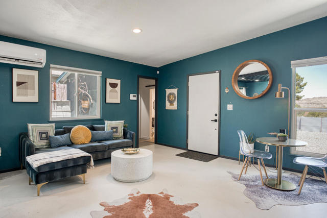 61589 El Reposo Street, Joshua Tree CA: https://media.crmls.org/mediaz/cf8abc85-aa1a-4391-9b12-a402a962c87c.jpg