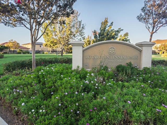 223 Apple Avenue, Greenfield CA: https://media.crmls.org/mediaz/cf8ba62c-1bd9-419d-a486-58af641a2752.jpg