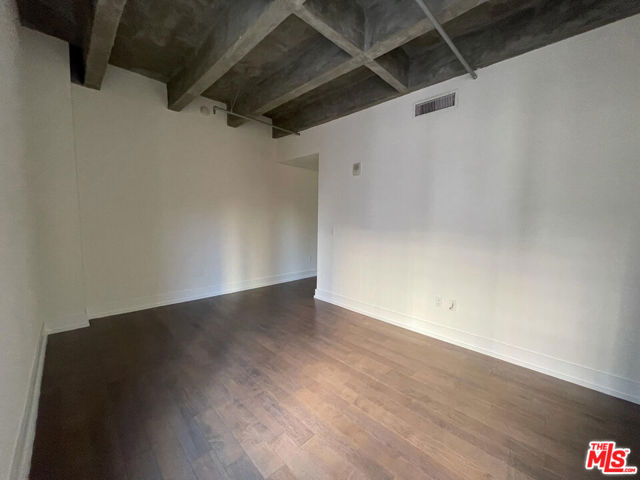727 W 7th Street, Los Angeles CA: https://media.crmls.org/mediaz/cf8c1072-06b1-49e5-b732-483a24648348.jpg