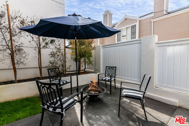 2022 Harriman Lane, Redondo Beach, California 90278, 5 Bedrooms Bedrooms, ,4 BathroomsBathrooms,Residential,Sold,Harriman,24456453