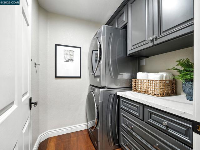 36309 Tunbridge Drive, Newark CA: https://media.crmls.org/mediaz/cf8d9754-872d-47a6-8fbd-32daed1e6619.jpg