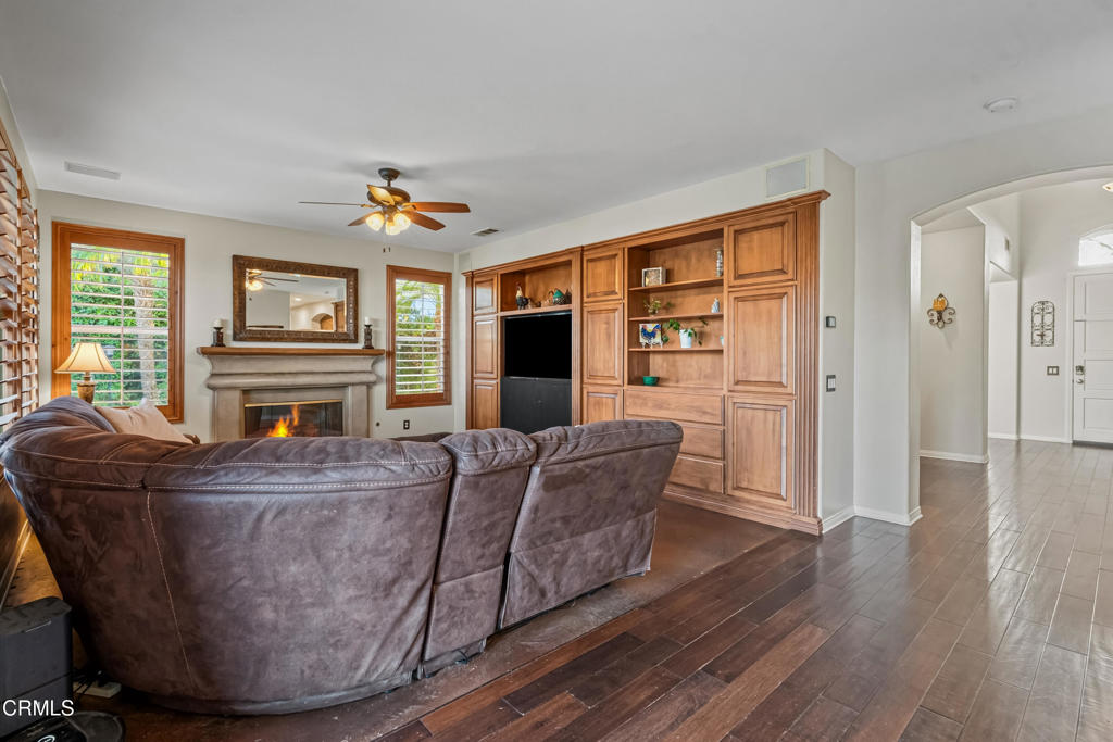 MLS #V1-33769 image #15