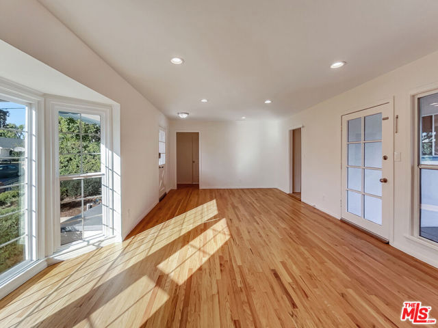 17151 Celtic Street photo 8