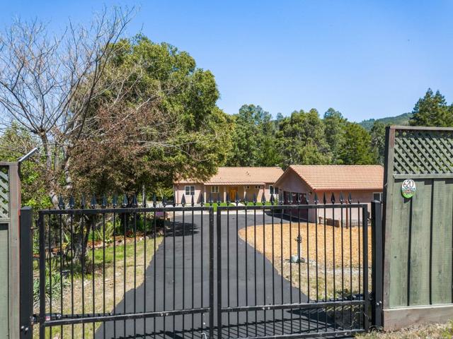 620 Ormsby Cutoff, Corralitos CA: https://media.crmls.org/mediaz/cf8fc15b-37e7-4f2f-ac30-d3a51451cf8f.jpg