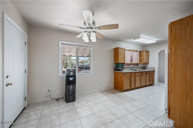 Detail Gallery Image 5 of 11 For 45027 Division St, Lancaster,  CA 93535 - 3 Beds | 2 Baths