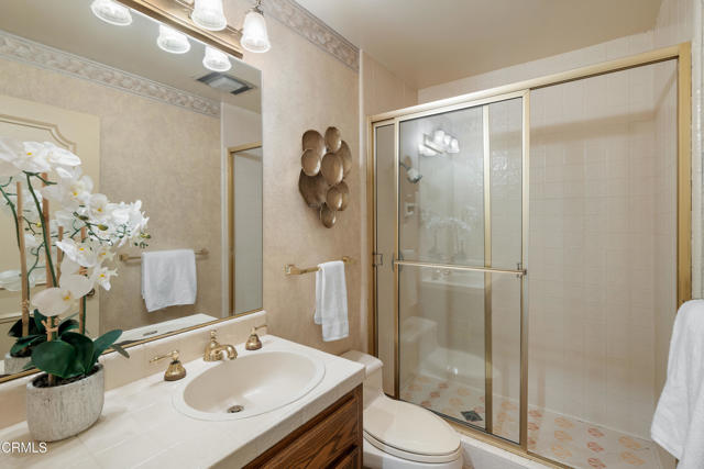 Detail Gallery Image 47 of 52 For 1400 Valley View Rd #1,  Glendale,  CA 91202 - 4 Beds | 3/1 Baths