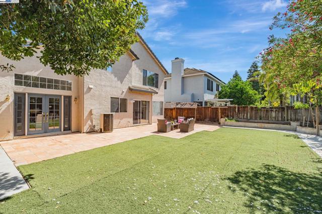 840 Menay Dr, Tracy CA: https://media.crmls.org/mediaz/cf90924f-39fc-4a39-ba4f-64f85890f58a.jpg