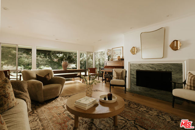 2610 Mandeville Canyon Road, Los Angeles CA: https://media.crmls.org/mediaz/cf90d028-2644-4e18-906a-5e29d623db42.jpg