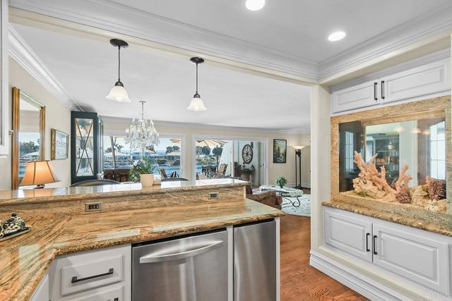 Detail Gallery Image 20 of 34 For 30 Antigua Ct, Coronado,  CA 92118 - 3 Beds | 2 Baths