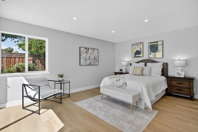 4217 Waycross Ct, Pleasanton CA: https://media.crmls.org/mediaz/cf920130-af58-481b-8bed-e3e3038917d2.jpg