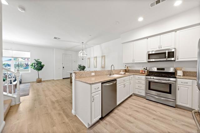 1345 Santa Diana Road, Chula Vista CA: https://media.crmls.org/mediaz/cf923295-0c2f-47ea-b894-338a3db4b98a.jpg